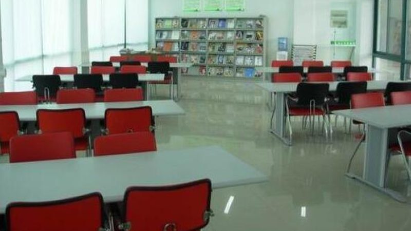 国家开放大学报名时间一般分为春季和秋季两个批次，具体时间如下：