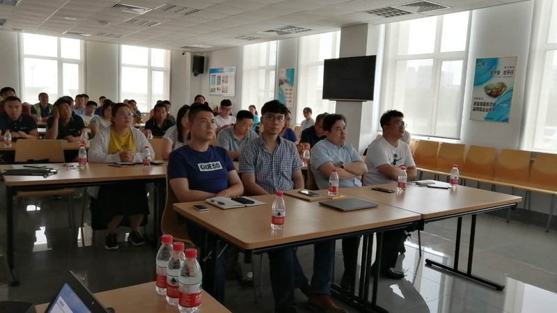 选择机电建造师培训课程时，首先要关注课程内容。优质课程通常包含以下特点：